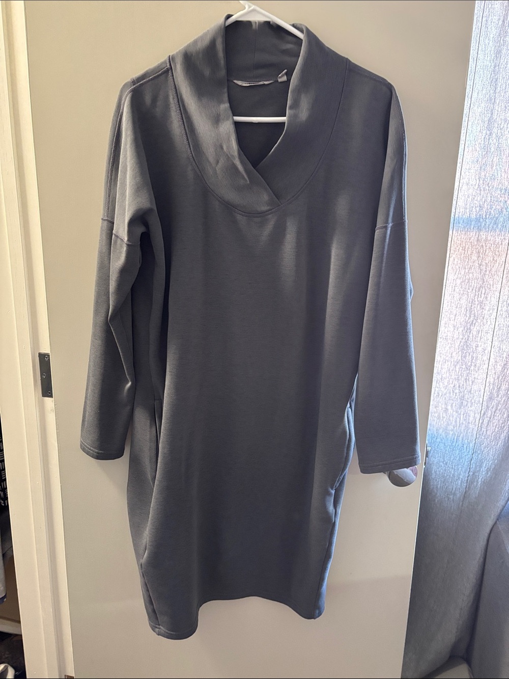 Athleta Slate Gray Long Sleeve V-Neck Tunic Dress